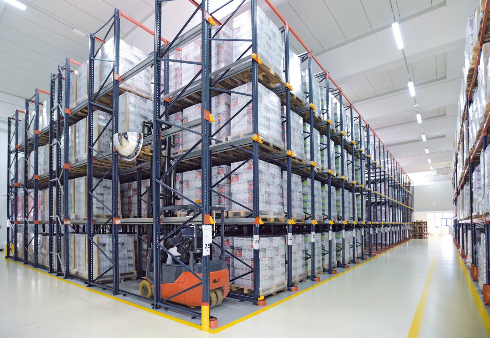 High-density drive-in racking designed to maximise storage capacity for uniform pallet loads.